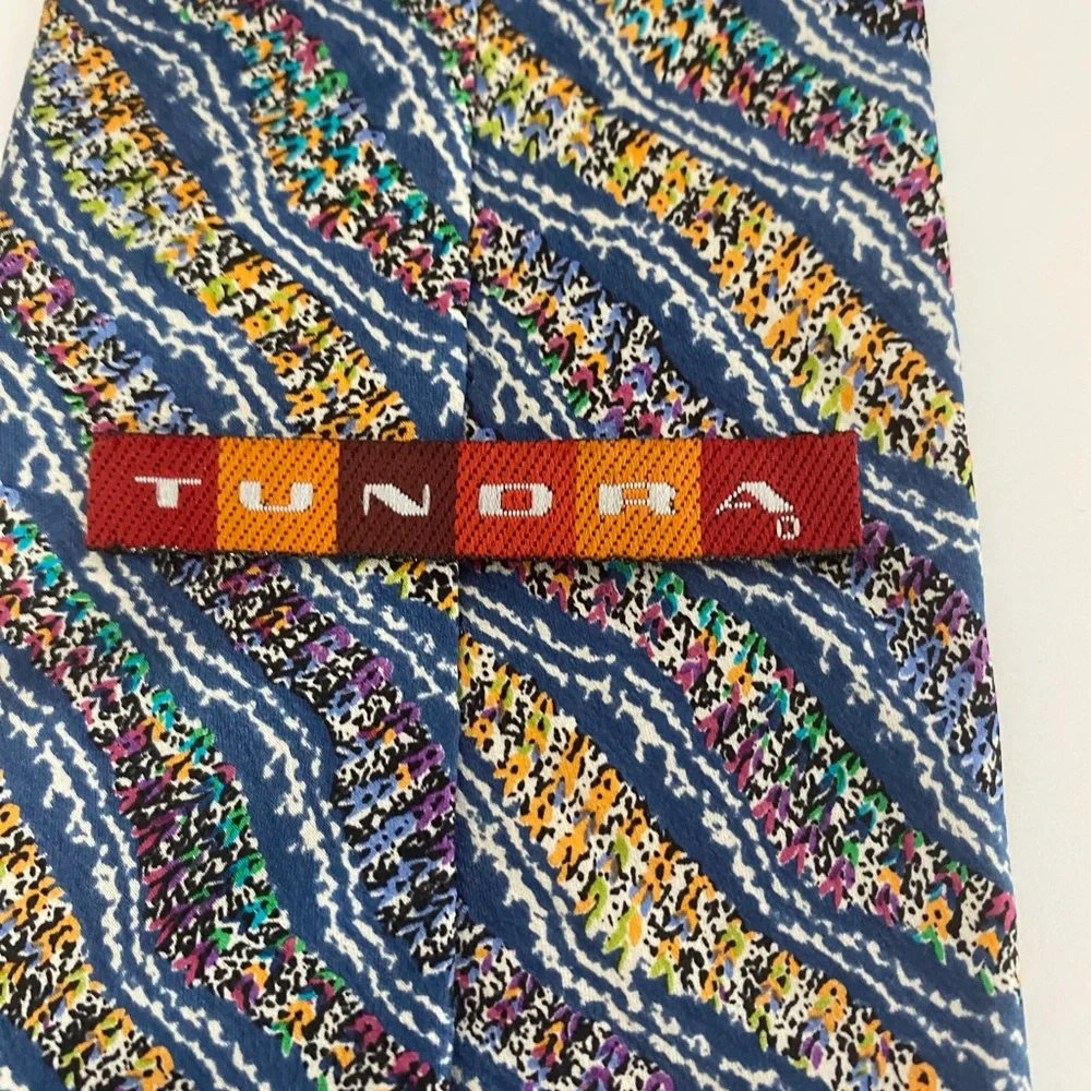 90s Silk Tundra Wide Multicolor Tie 57”